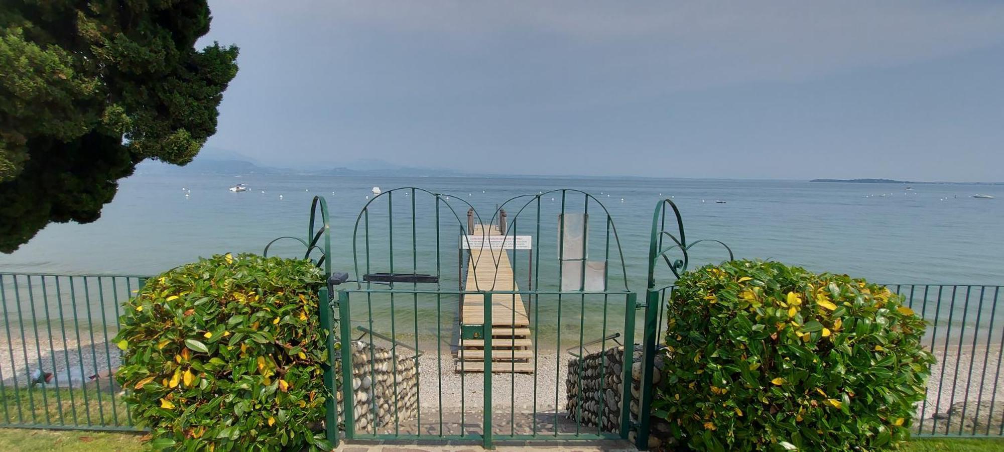 Hotel Florence مانربا ديل جاردا الغرفة الصورة
