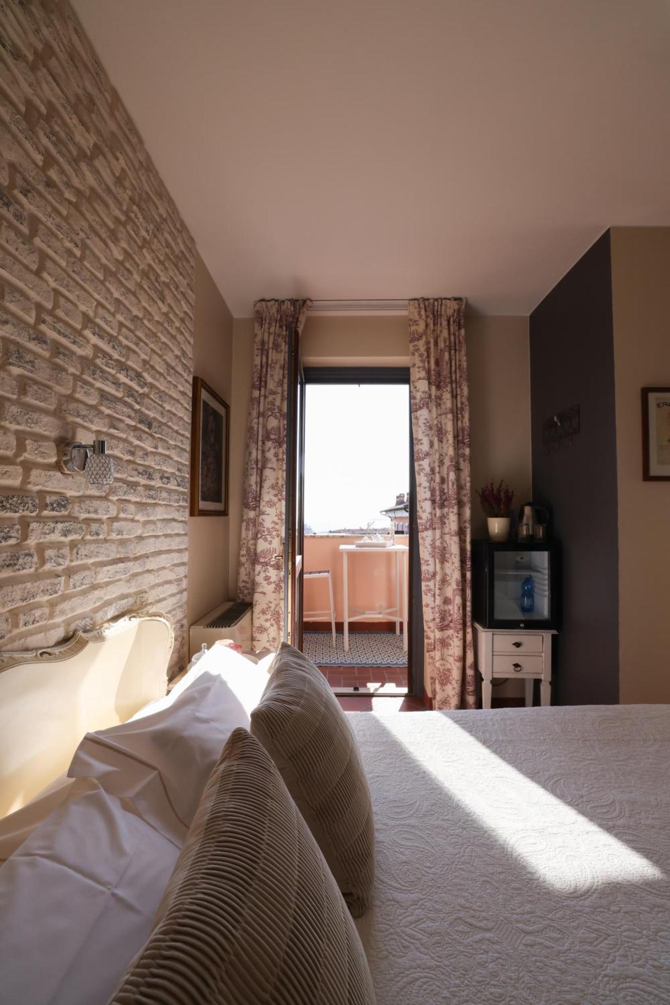 Hotel Florence مانربا ديل جاردا الغرفة الصورة