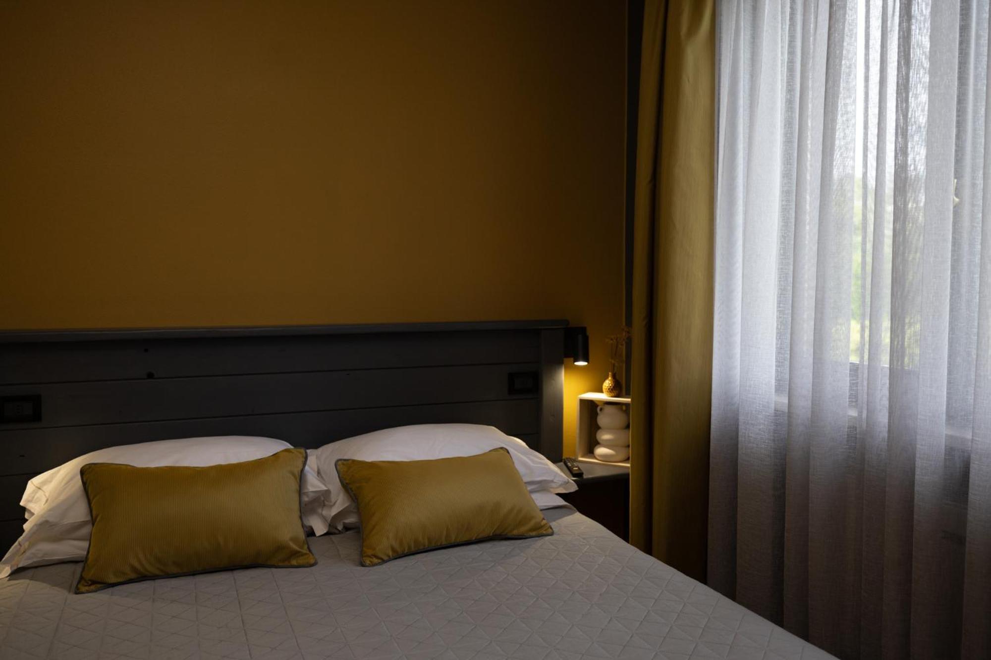 Hotel Florence مانربا ديل جاردا الغرفة الصورة